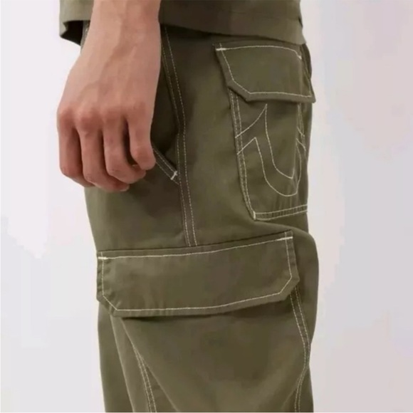 NWT True Religion Brand Jeans Baggy Cargo Pants Size 34 Kalamata - Picture 1 of 9